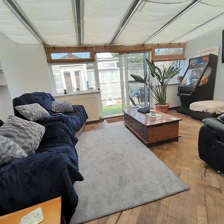 The Homestay Get Away 마게이트 외부 사진